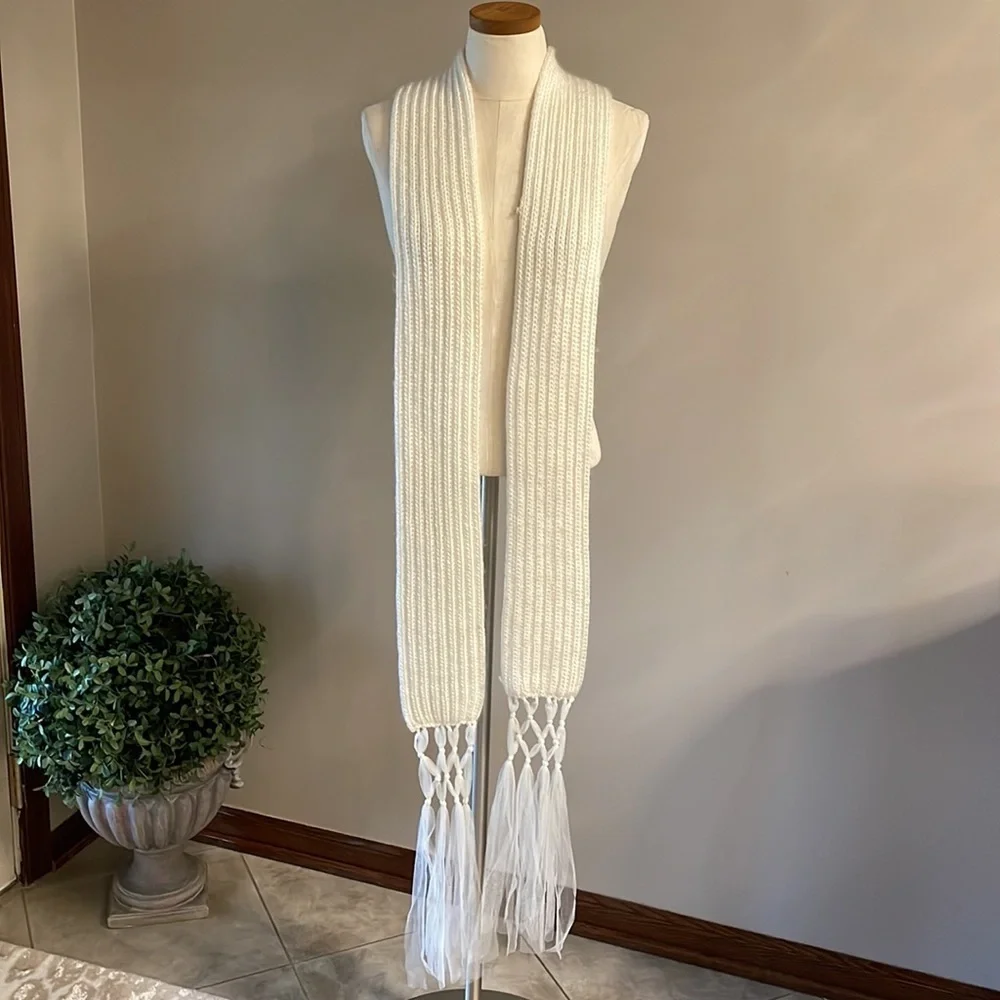 SISLEY women’s EXRA LONG WHITE bridal scarf with tulle fringe approx 100 inches